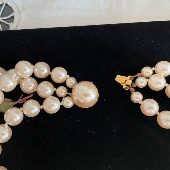 Vintage 1960s Twisted Strand Faux Pearl Necklace, 3 Strands, Pearl Button Clasp - Picture 10 of 11